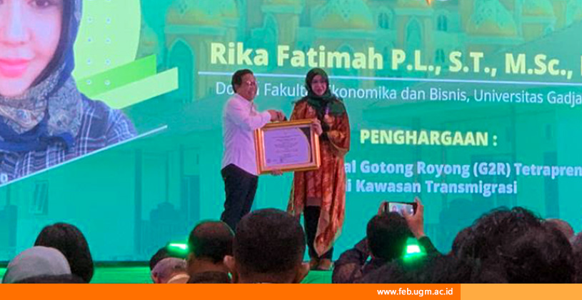 Rika Fatimah P. L. Rika Fatimah P. L.